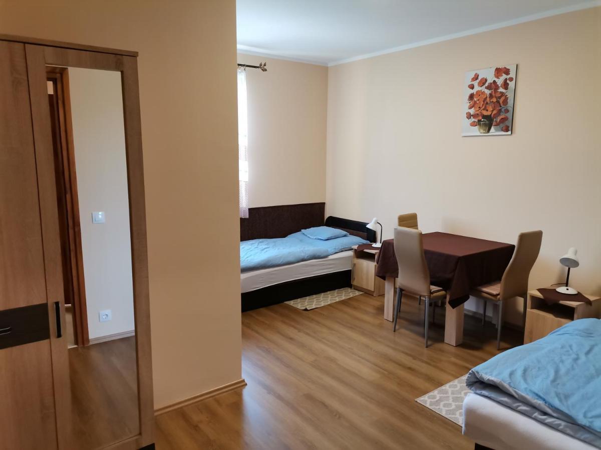Okerka Vendeghaz Apartment Csesztreg Exterior foto